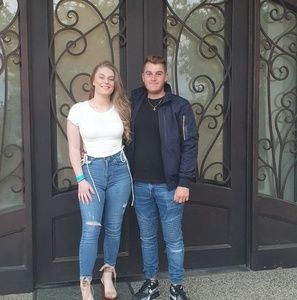 Meet your Posher, Paris